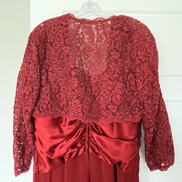Mother of the Bride Dress Montage Collection by Mon Cheri Burgundy Size 16 P - Picture 10 of 12